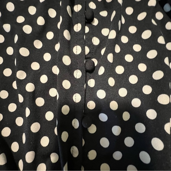 89th & Madison Button Up Tie Front Polka Dot Top size: Large - Picture 2 of 6